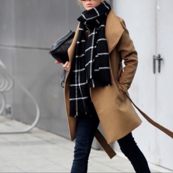 Zara Accessories - Zara grid print blanket scarf